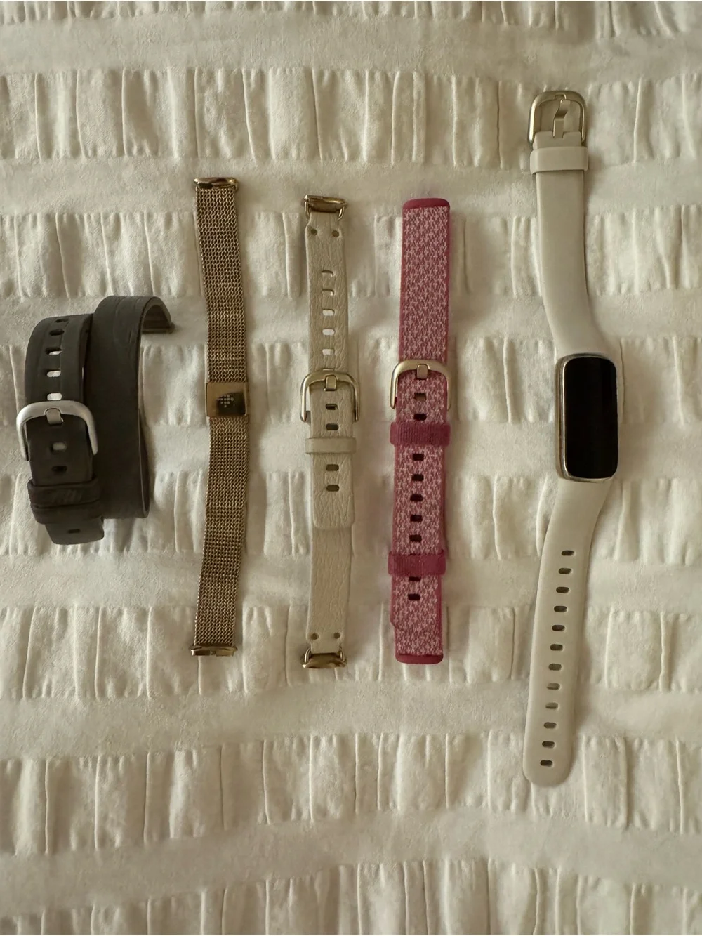 Fitbit Luxe Fitness Tracker with 5 bands and charger